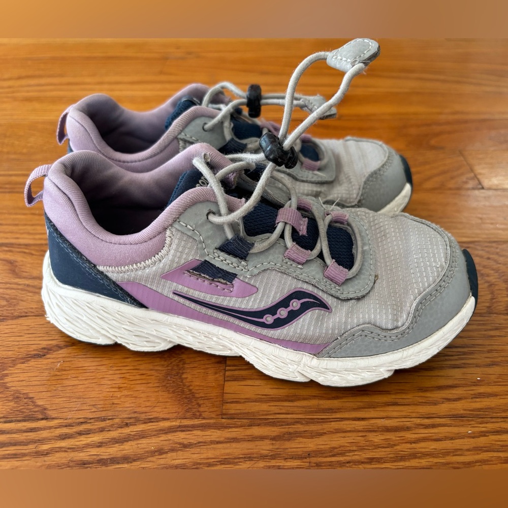 Saucony Girls Bungee Lace Tennis Shoes- Size 13